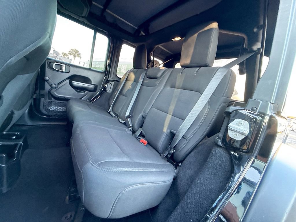Used 2021 Jeep Wrangler Unlimited Willys image 27