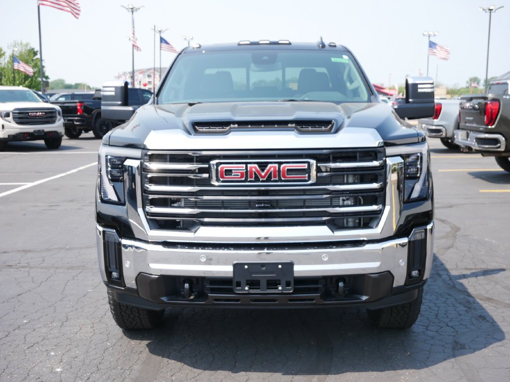 New 2026 GMC Sierra 3500 SLT w/ SLT Premium Package AWD/4WD image 2