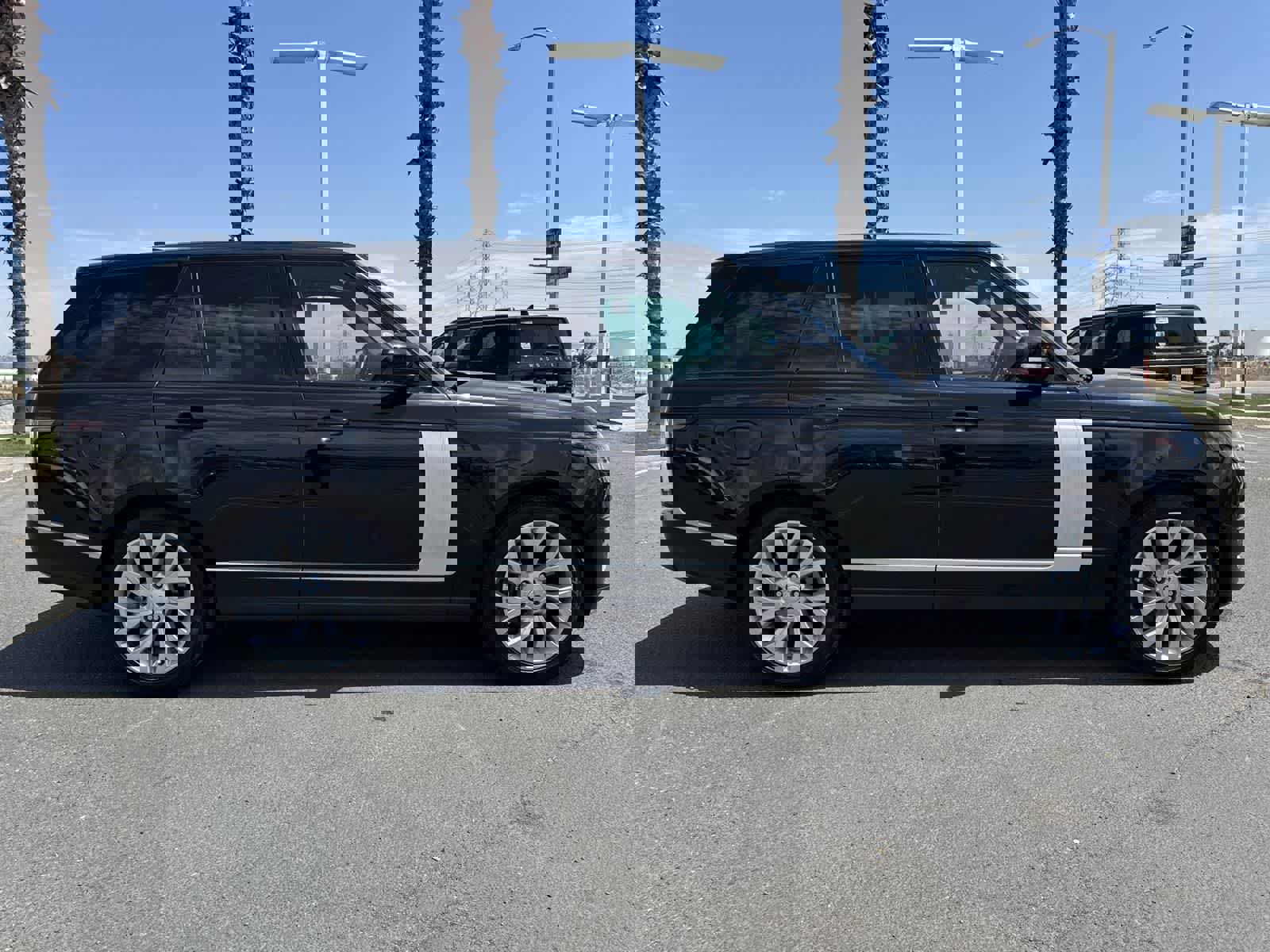 Used 2022 Land Rover Range Rover Westminster Edition image 3