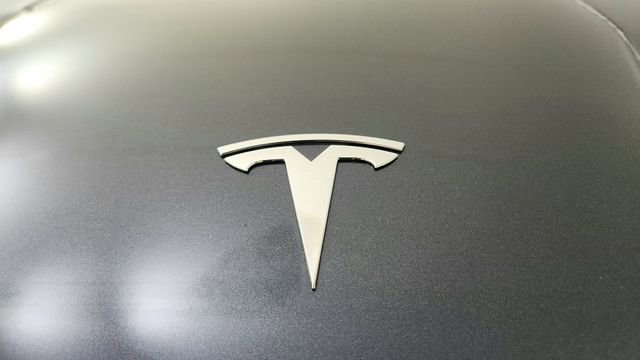 Used 2025 Tesla Model 3 Long Range image 16