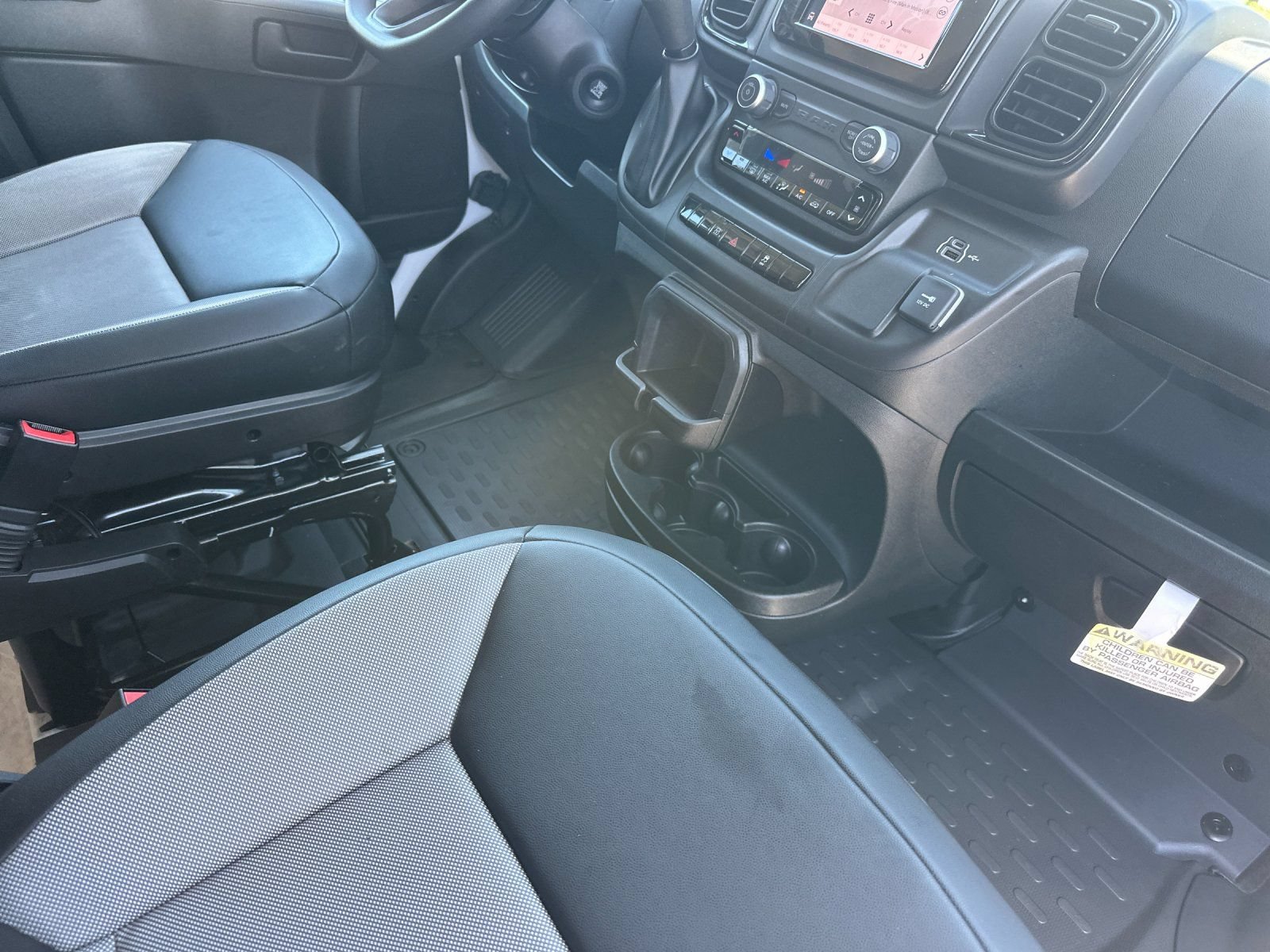 Used 2026 RAM ProMaster 2500 w/ Convenience Group FWD image 15