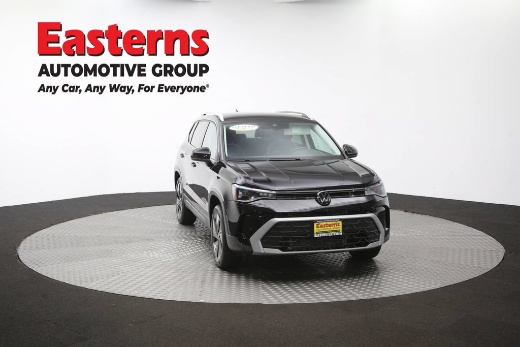 Used 2025 Volkswagen Taos SE AWD/4WD image 51