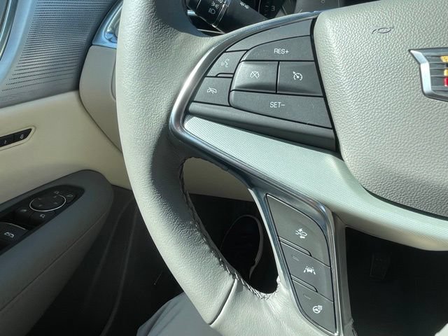 Used 2023 Cadillac XT5 Premium Luxury w/ Technology Package AWD/4WD image 15