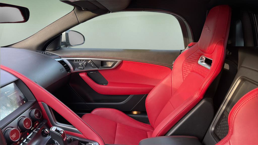 Used 2022 Jaguar F-TYPE Convertible RWD image 25