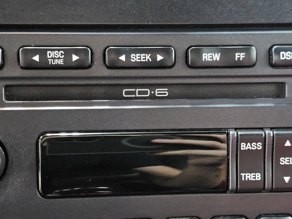 Used 2002 Ford Thunderbird RWD image 16