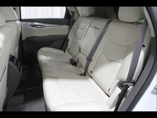 Used 2025 Cadillac XT5 Premium Luxury w/ Technology Package AWD/4WD image 21