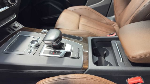 Used 2019 Audi Q5 2.0T Premium Plus w/ Premium Plus Package AWD/4WD image 25