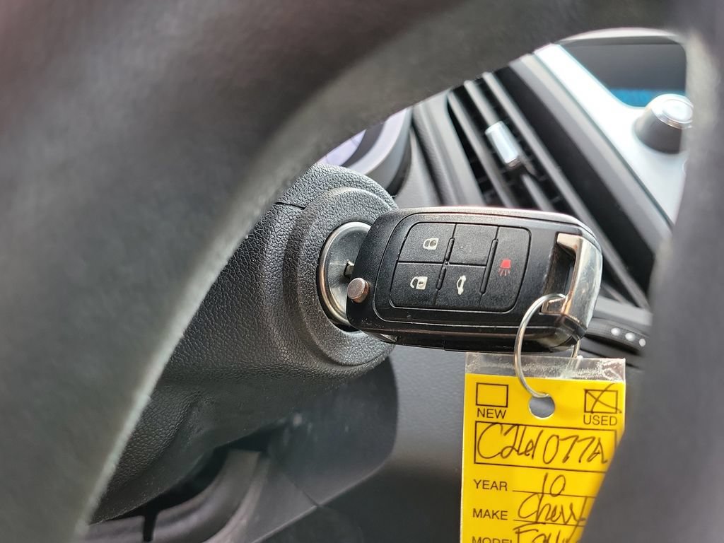 Used 2010 Chevrolet Equinox LT FWD image 33