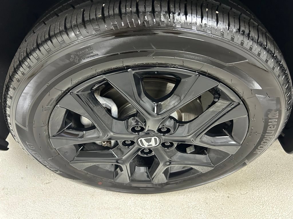 Certified 2024 Honda HR-V Sport image 9