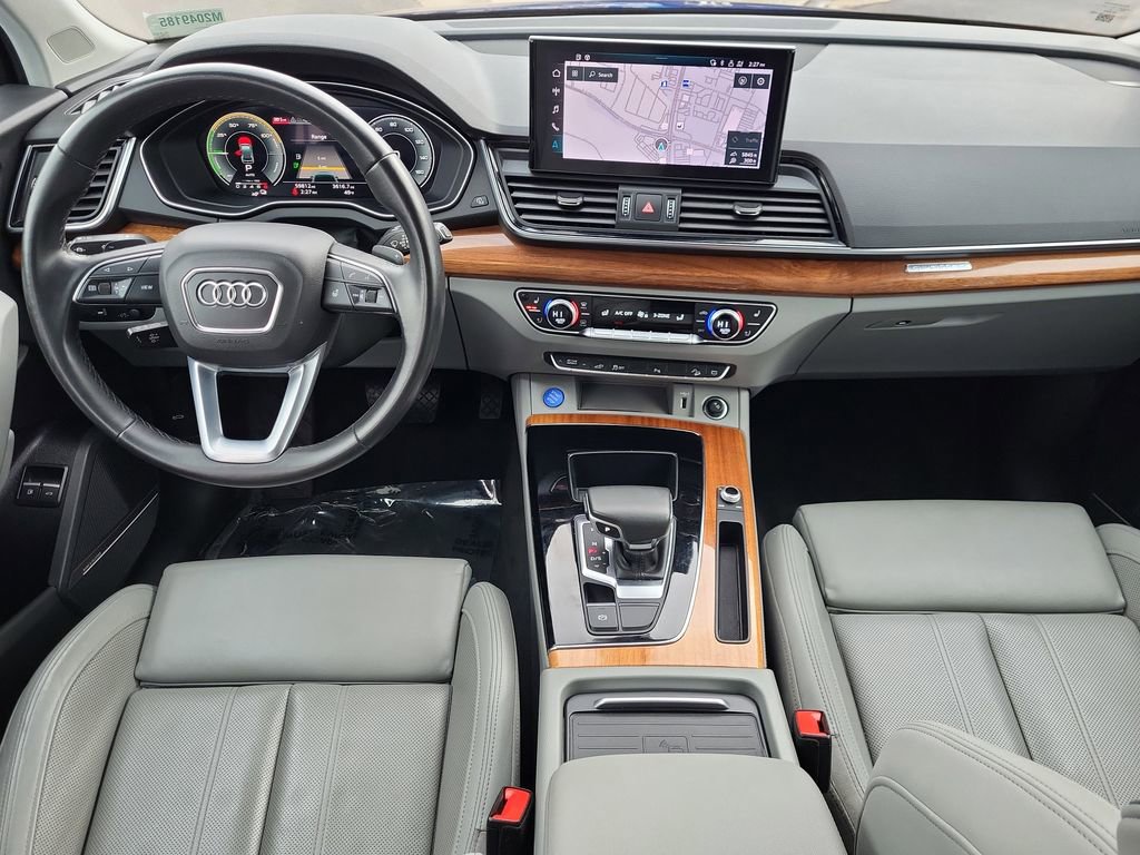 Used 2021 Audi Q5 e Premium Plus w/ Premium Plus Package image 14