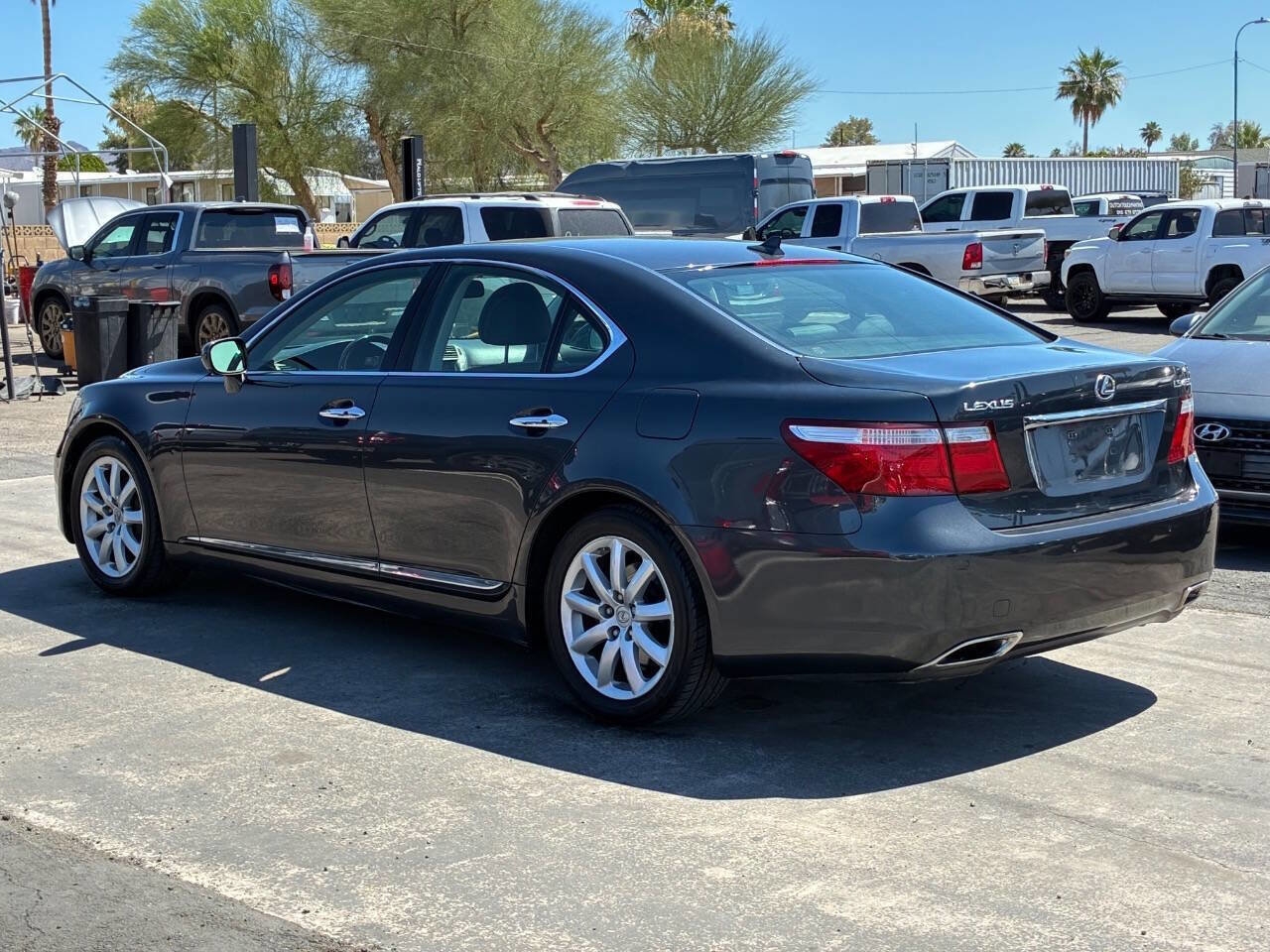 Used 2007 Lexus LS 460 RWD image 5