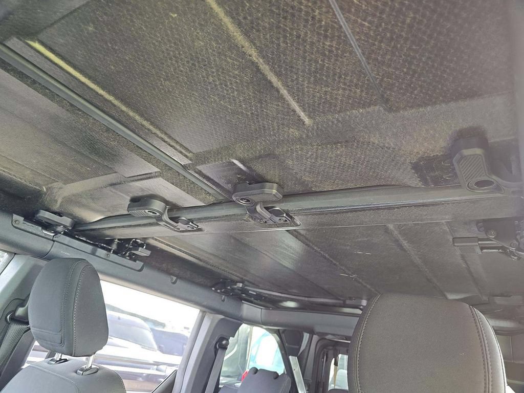 Used 2025 Ford Bronco Big Bend AWD/4WD image 9