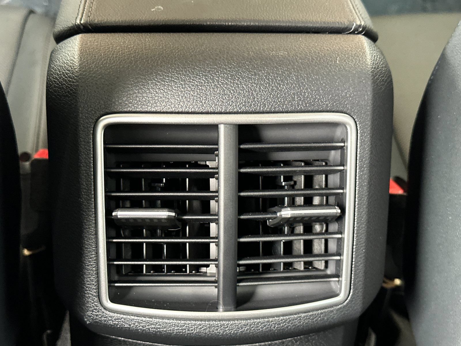 Used 2025 Kia Sportage EX w/ Premium Package FWD image 16