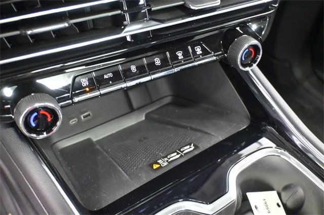 New 2026 Chevrolet Traverse RS w/ LPO, Floor Liner Package image 30