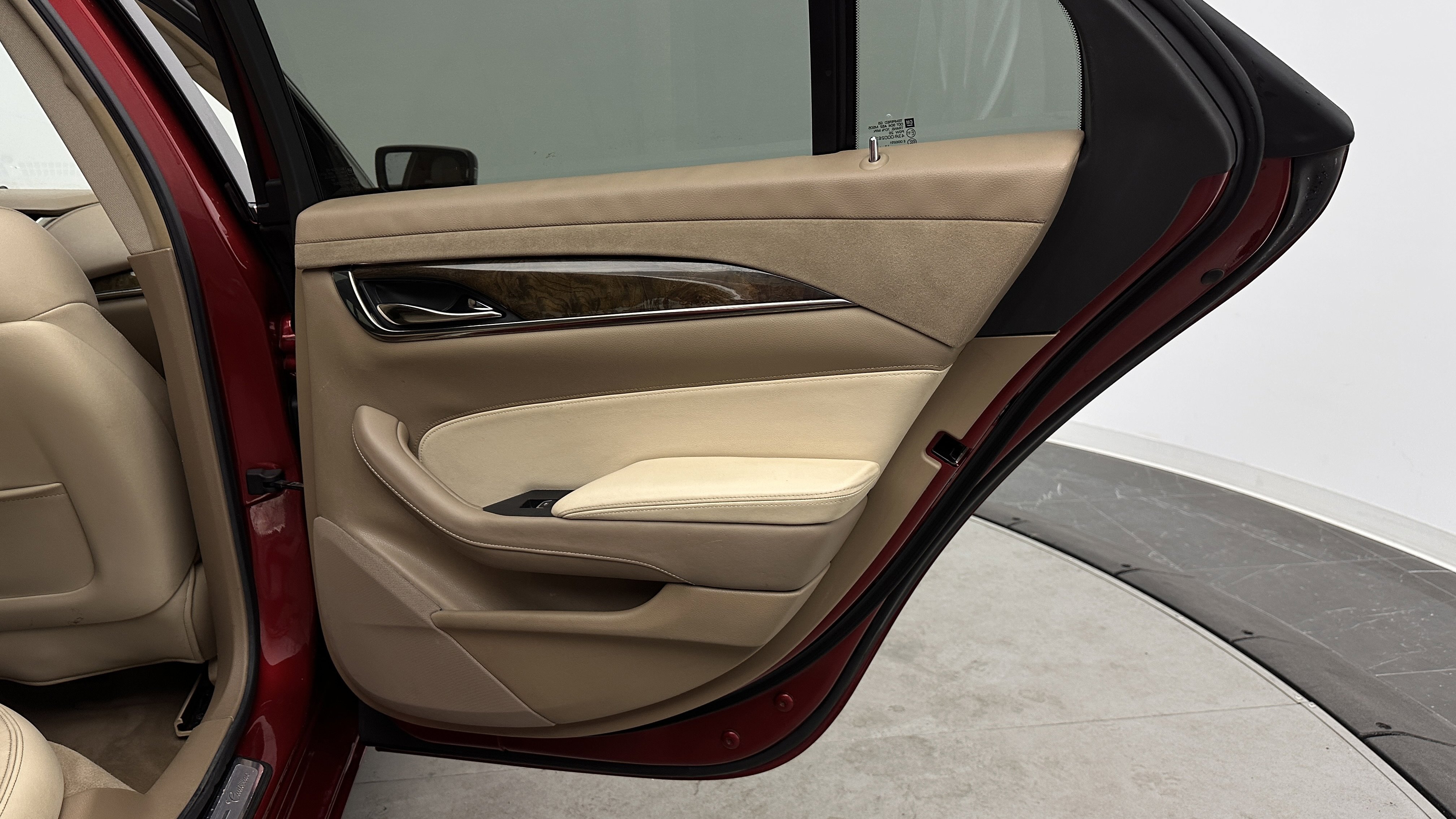 Used 2014 Cadillac CTS Luxury RWD image 34
