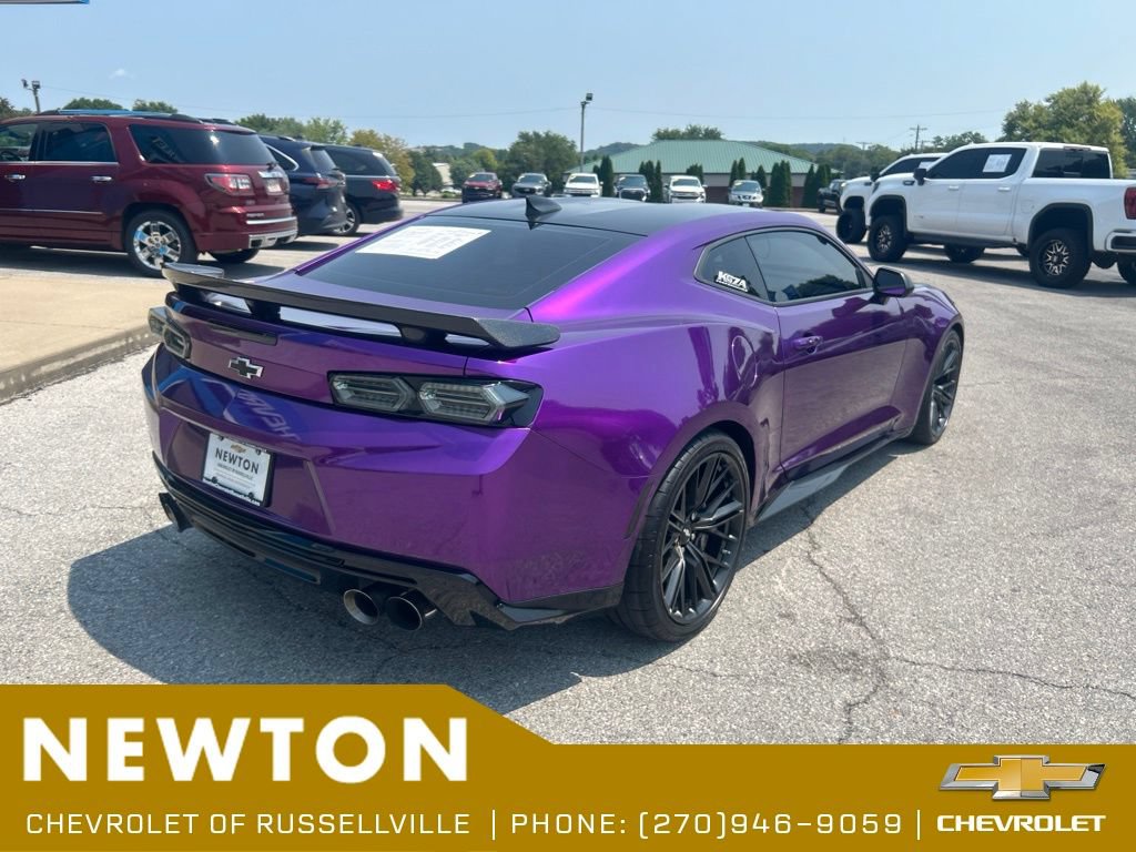 Used 2018 Chevrolet Camaro ZL1 RWD image 27