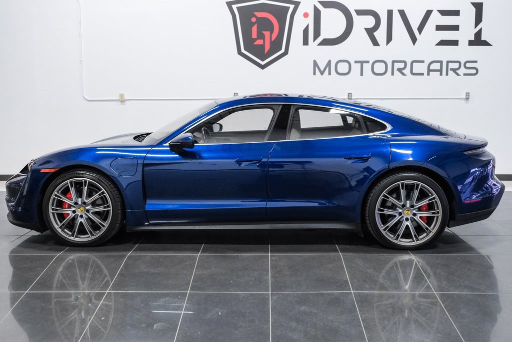 Used 2022 Porsche Taycan 4S image 12