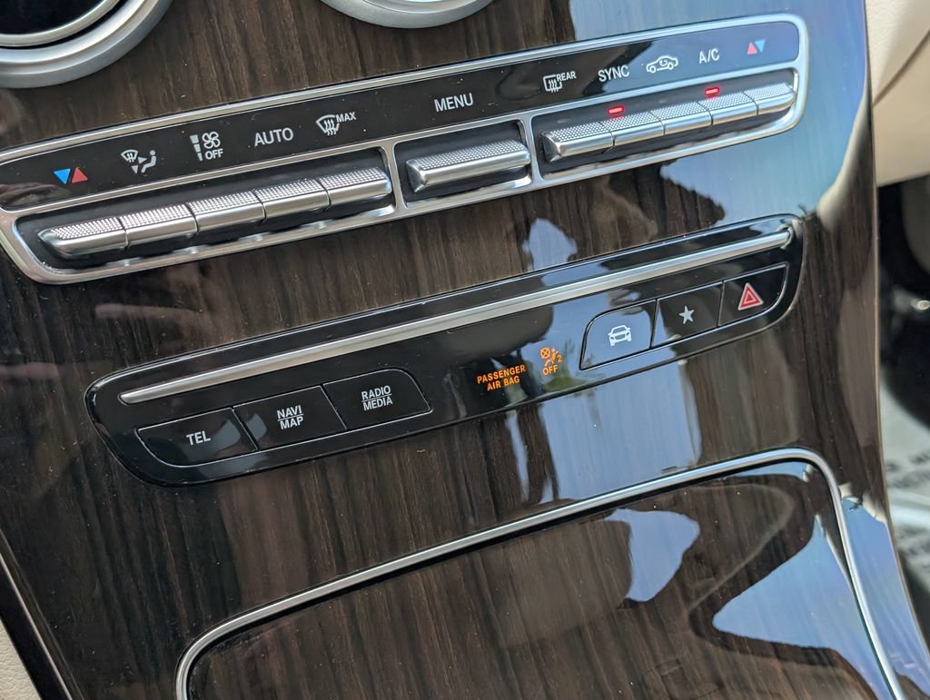 Certified 2020 Mercedes-Benz GLC 300 4MATIC image 18
