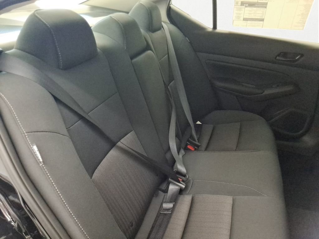 Used 2025 Nissan Altima 2.5 S FWD image 13