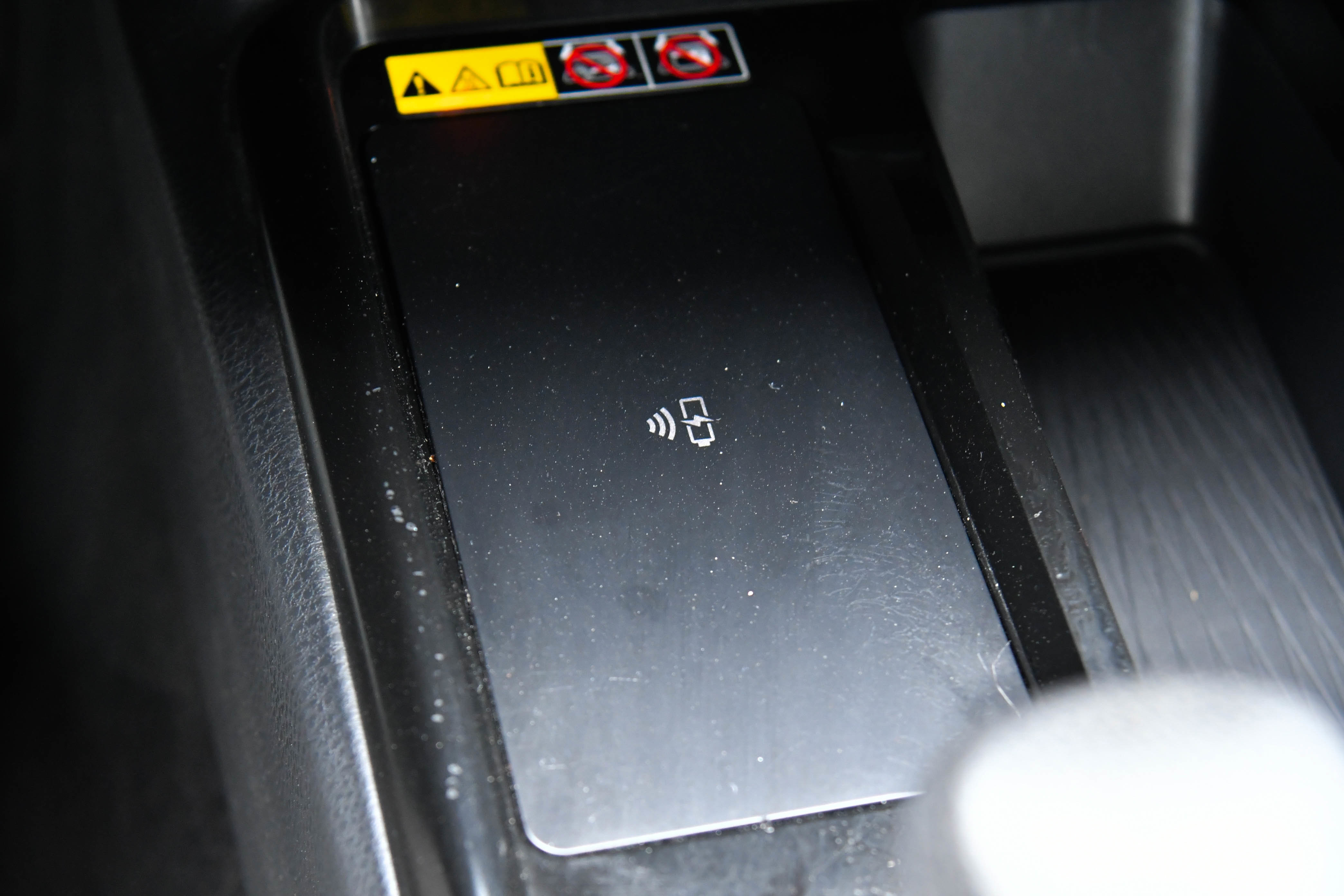 Used 2025 Toyota Camry LE image 27