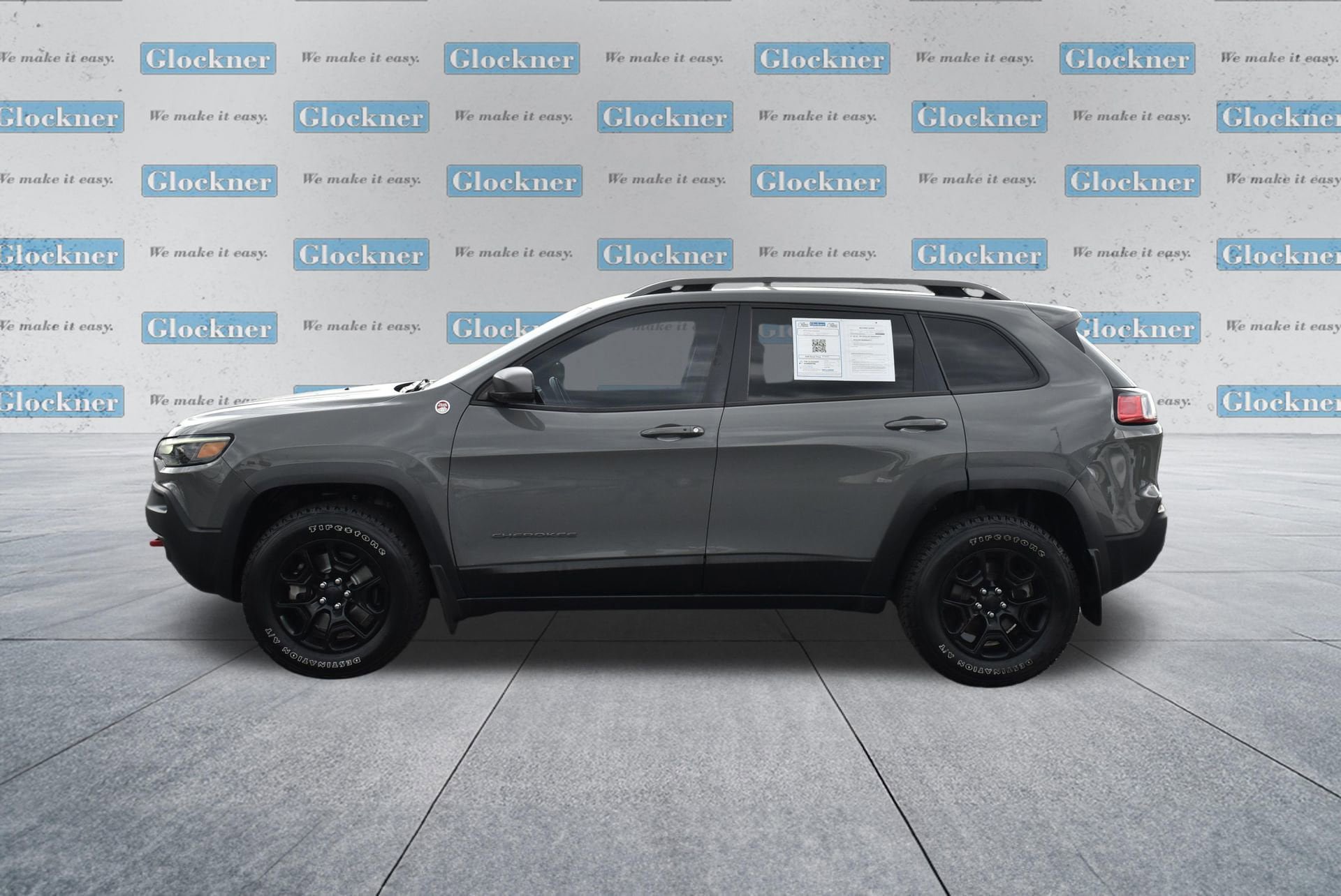 Used 2019 Jeep Cherokee Trailhawk w/ Comfort/Convenience Group AWD/4WD image 10