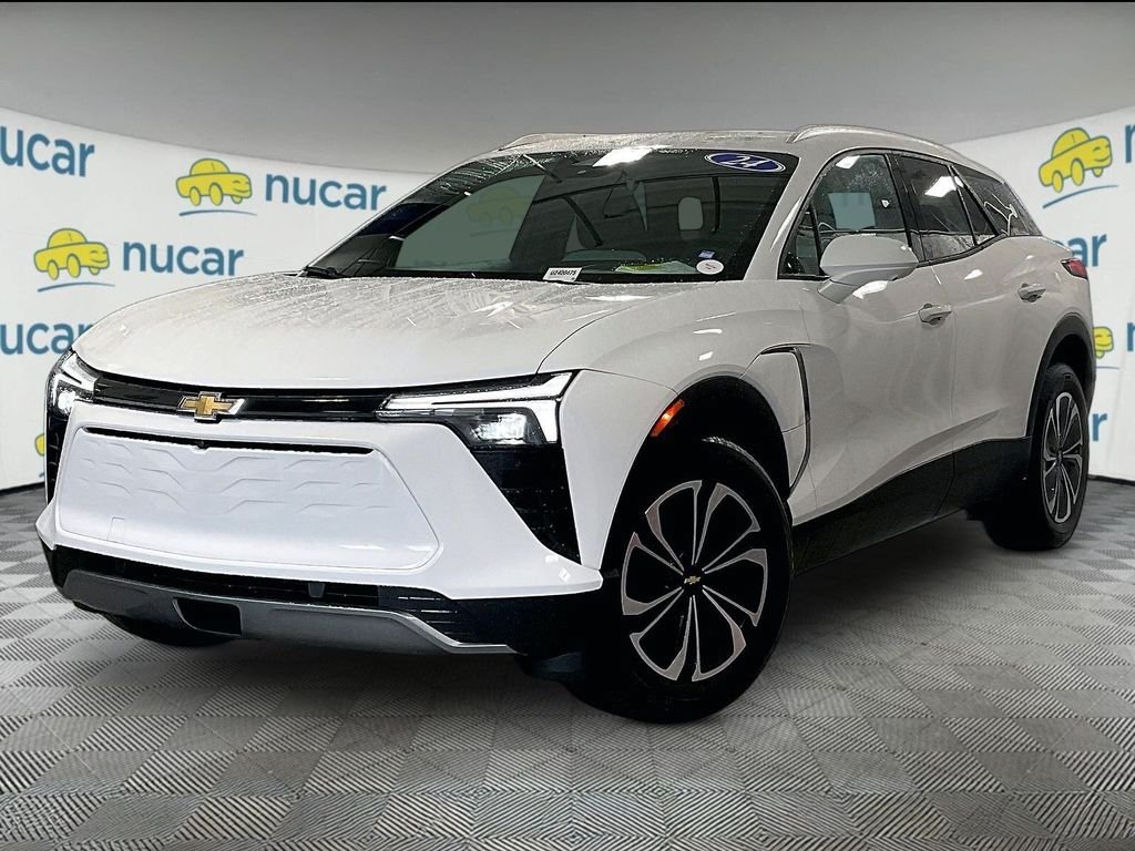Used 2024 Chevrolet Blazer EV LT AWD/4WD image 3
