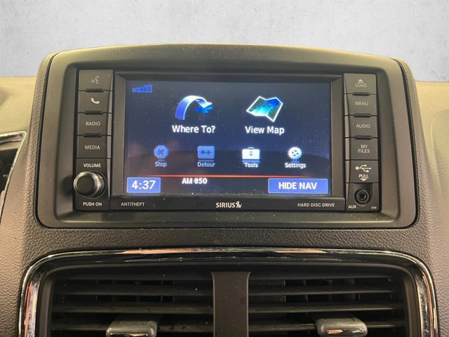 Used 2018 Dodge Grand Caravan SE FWD image 14