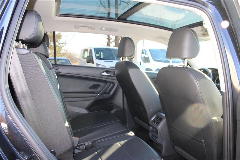 Used 2018 Volkswagen Tiguan SEL image 13