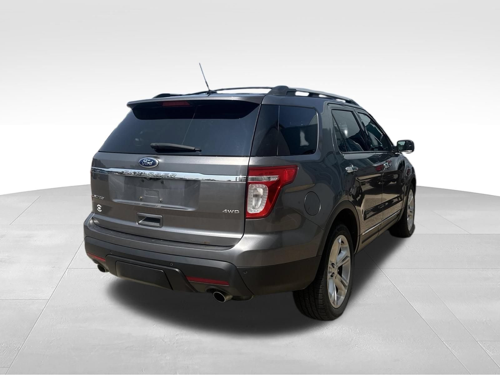 Used 2011 Ford Explorer Limited w/ Class III Trailer Tow Pkg AWD/4WD image 5