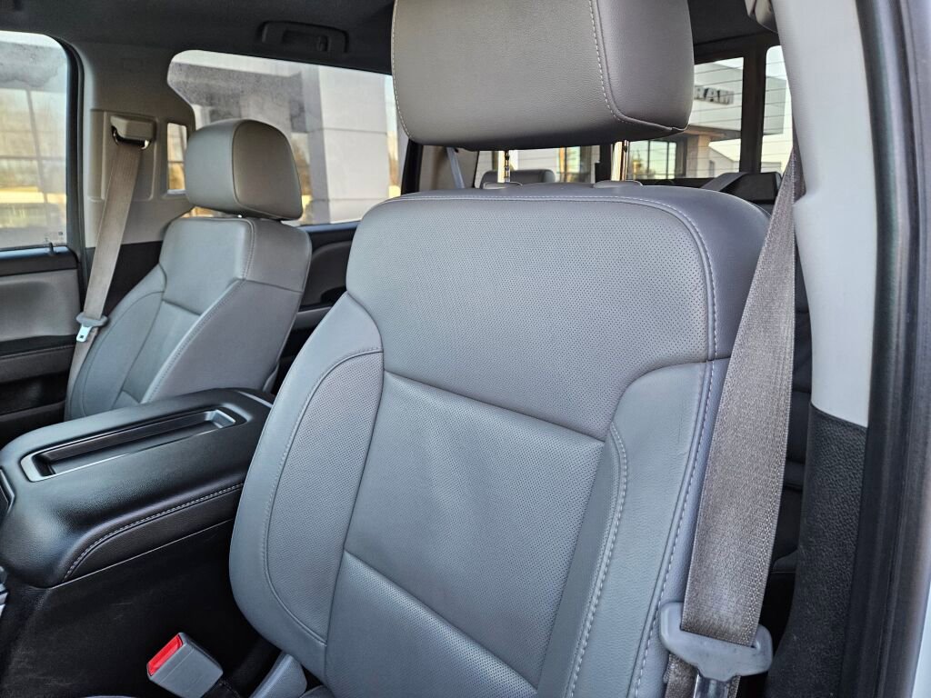 Used 2015 Chevrolet Silverado 3500 LTZ w/ Duramax Plus Package image 16