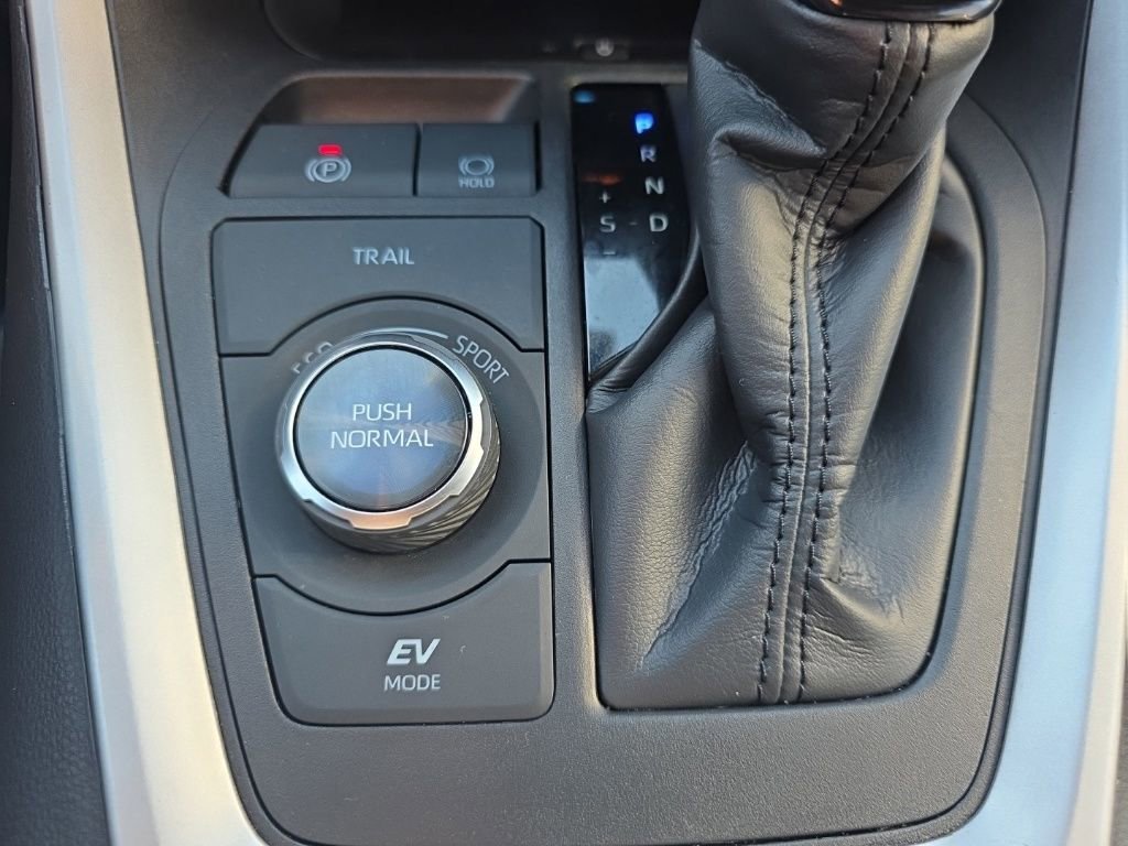 Used 2024 Toyota RAV4 XSE image 31