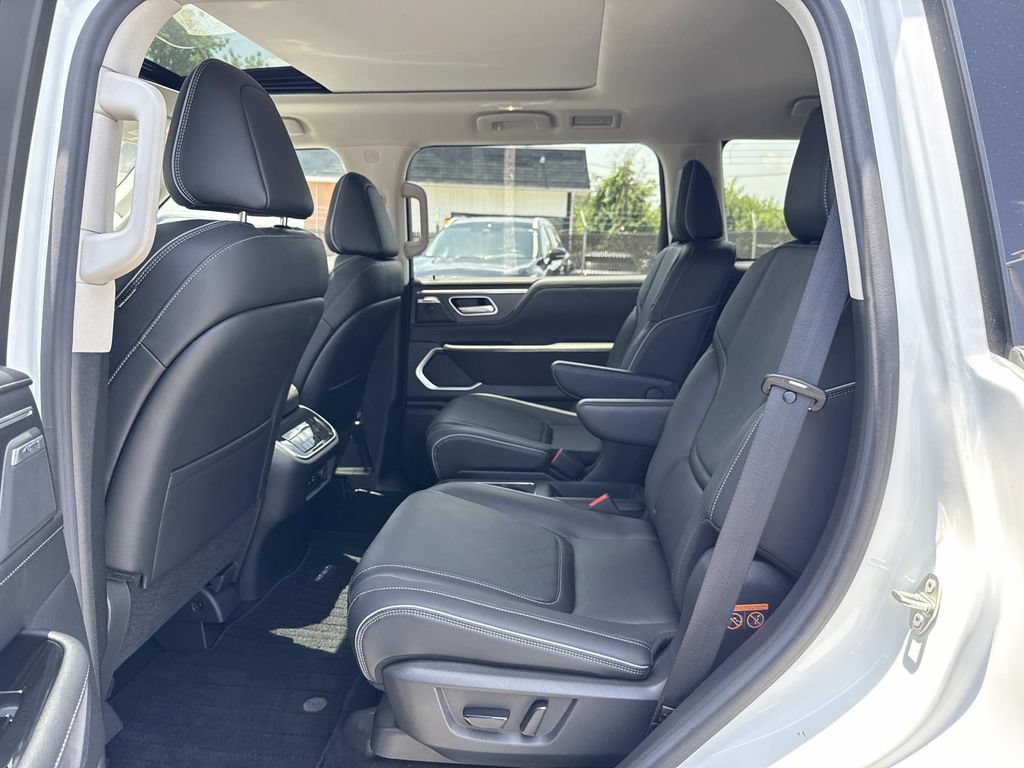 Certified 2025 INFINITI QX80 Luxe AWD/4WD image 16