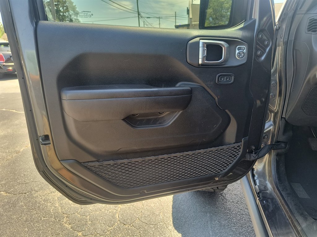 Used 2021 Jeep Gladiator Rubicon AWD/4WD image 27