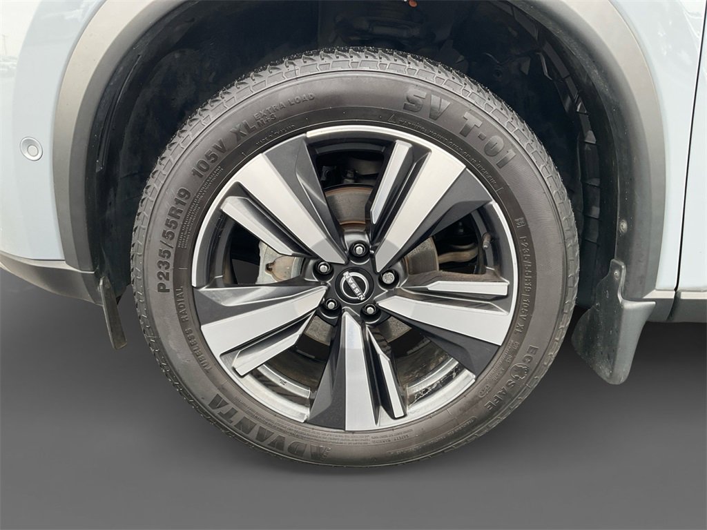 Used 2023 Nissan Rogue Platinum w/ Platinum Premium Package image 14