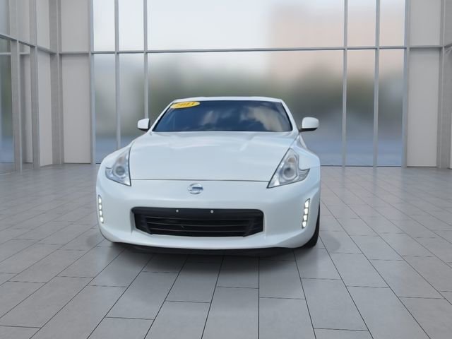 Used 2013 Nissan 370Z Touring w/ Sport Pkg RWD image 3