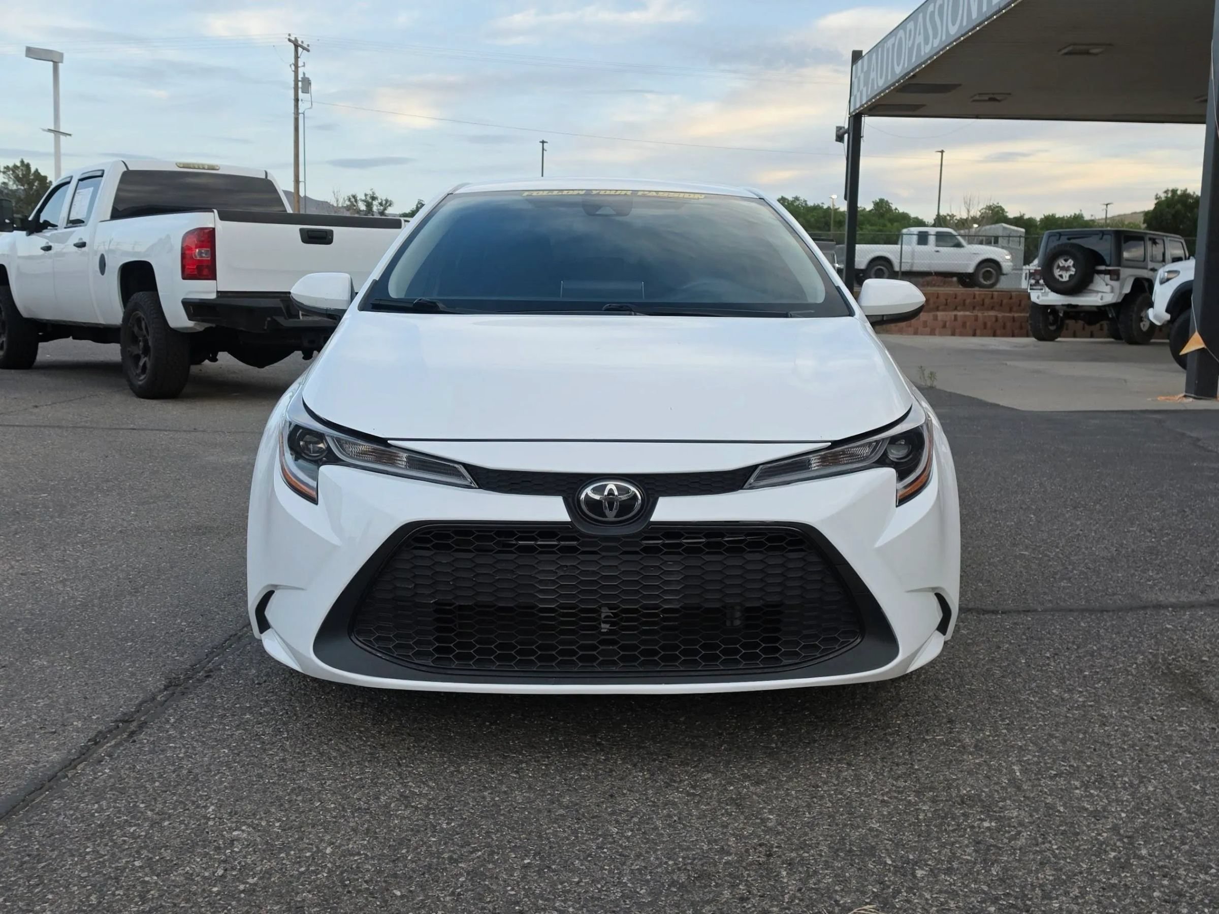 Used 2021 Toyota Corolla LE w/ Carpet Mat Package (TMS) FWD image 8