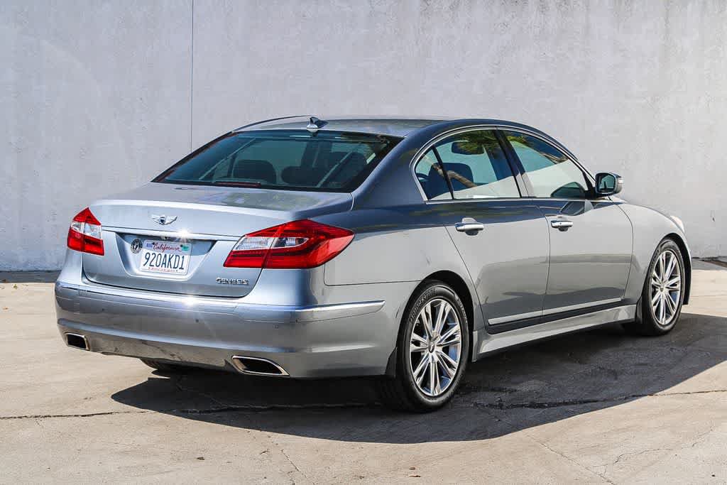 Used 2014 Hyundai Genesis 3.8 w/ Technology Package 03 RWD image 6