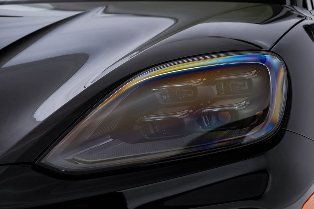 New 2026 Porsche Cayenne GTS AWD/4WD image 7