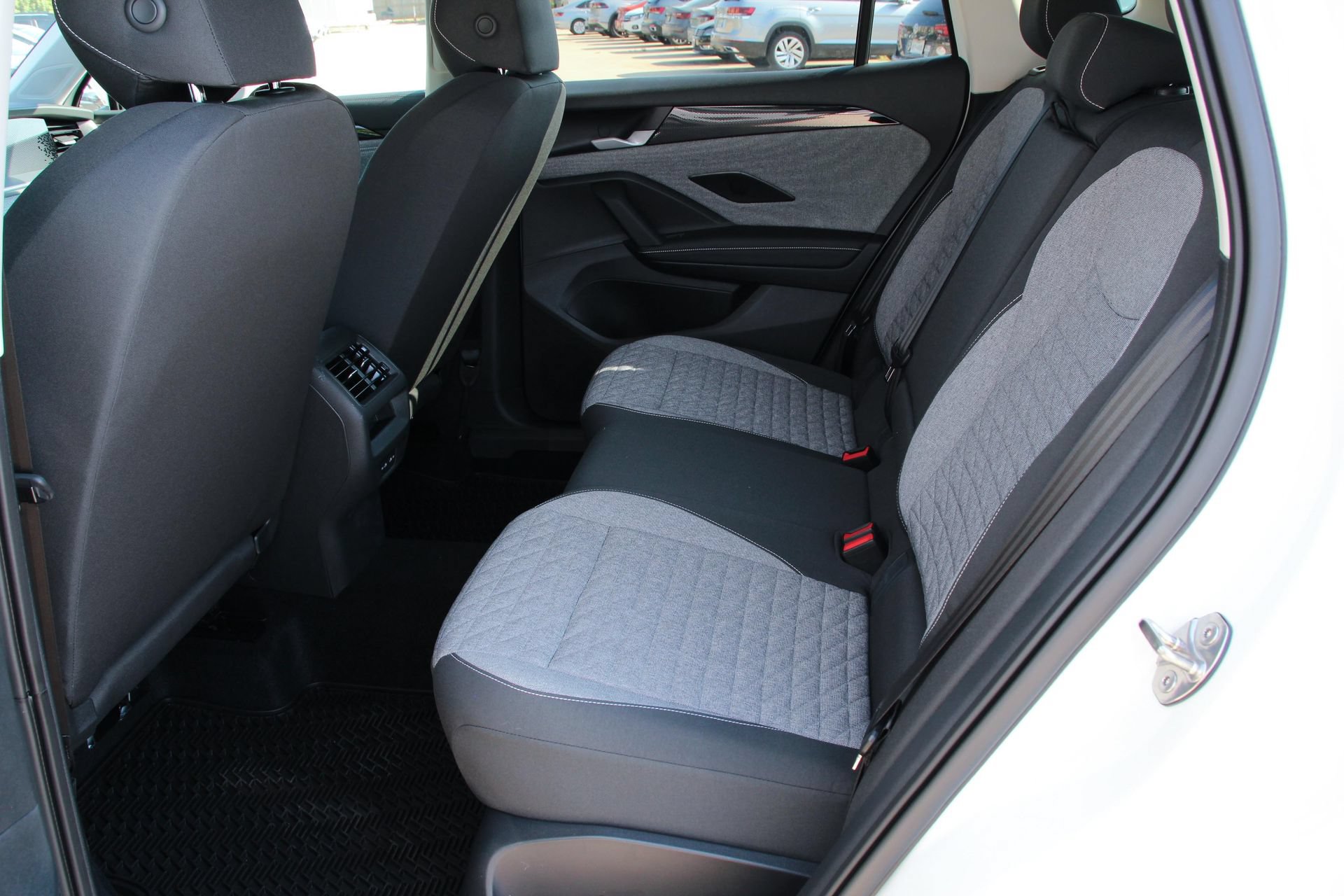 Certified 2025 Volkswagen Tiguan S FWD image 16