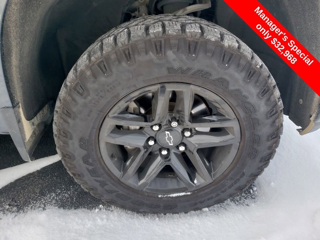 Used 2021 Chevrolet Silverado 1500 LT Trail Boss w/ Bed Protection Package image 23