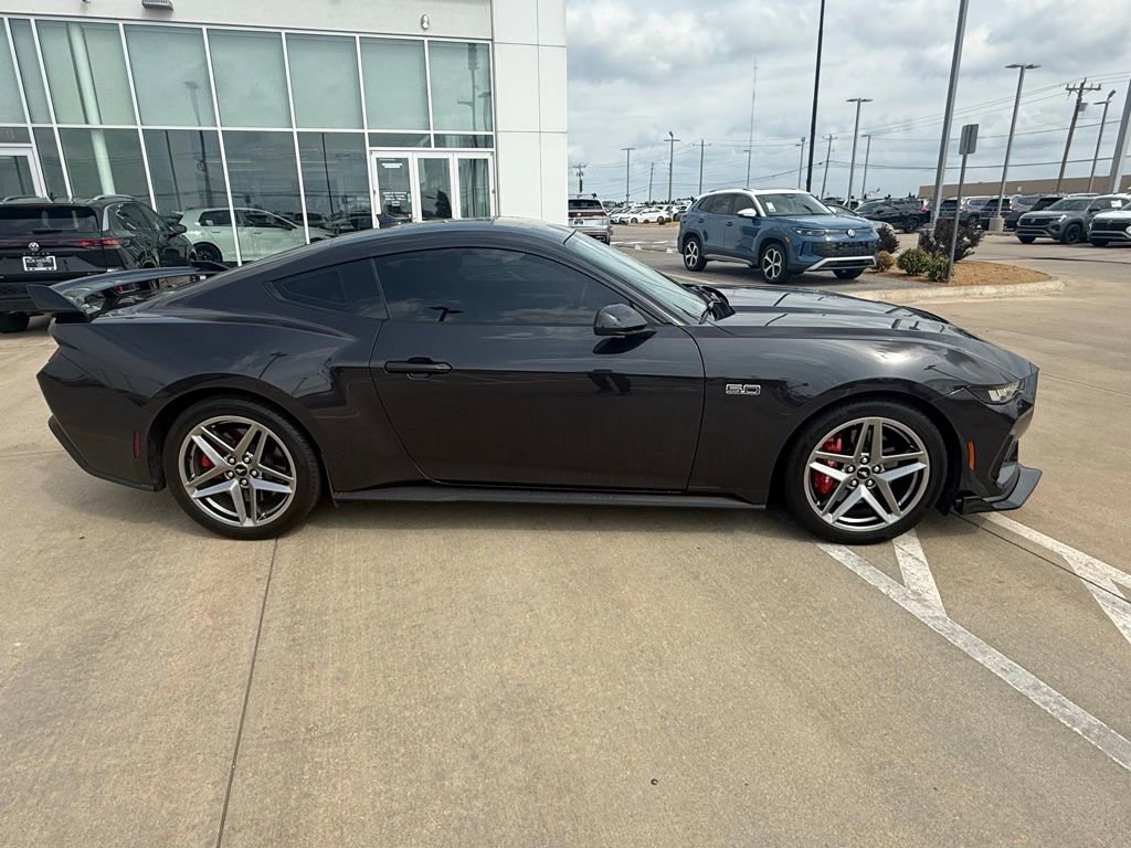 Used 2024 Ford Mustang GT Premium image 3