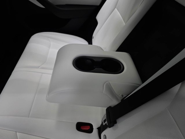Used 2026 Tesla Model Y Long Range RWD image 17