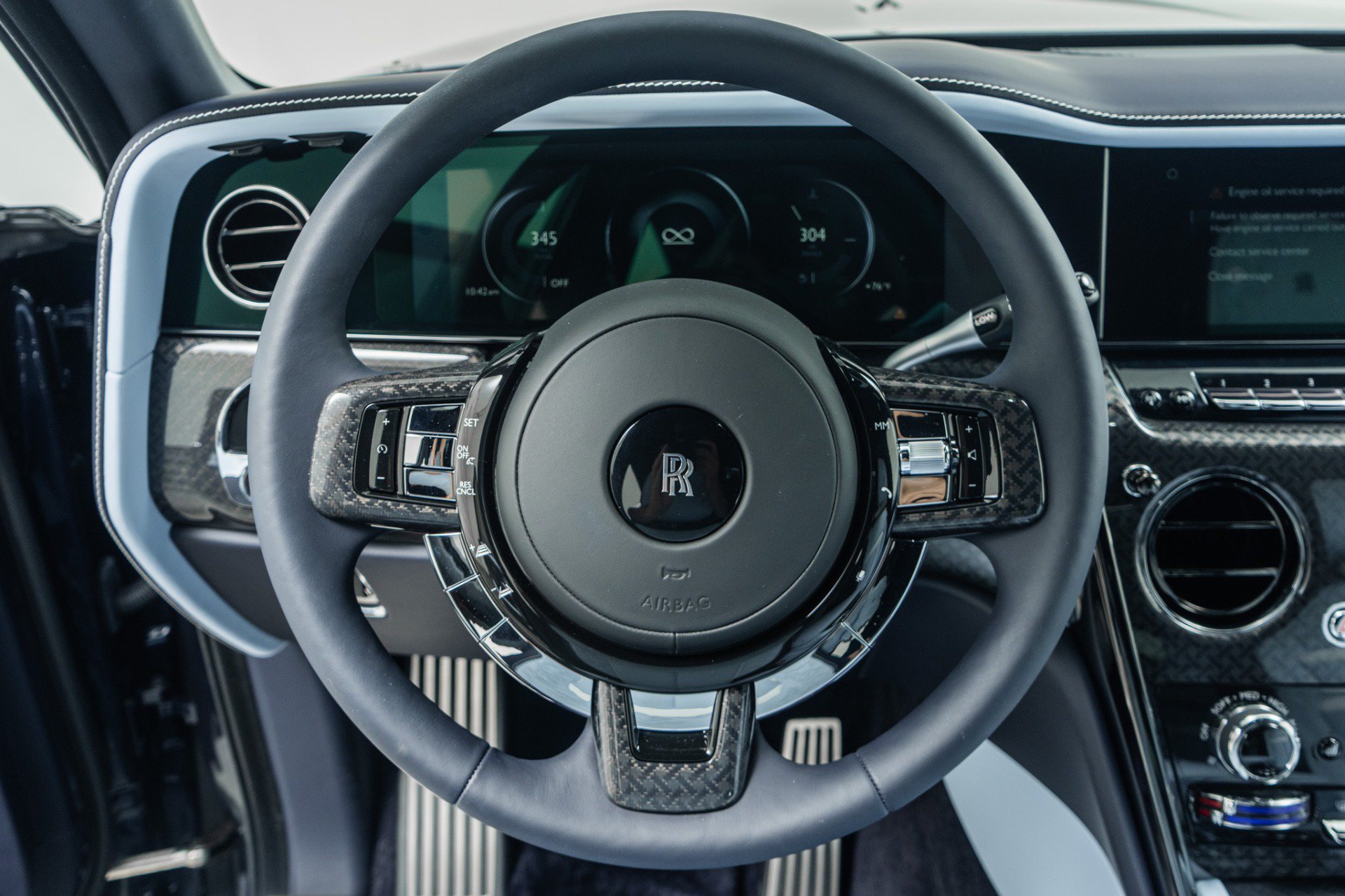 Used 2025 Rolls-Royce Cullinan Black Badge AWD/4WD image 15