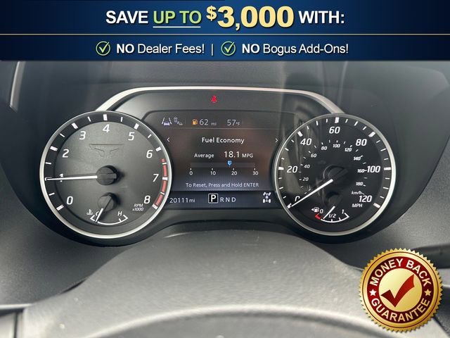 Used 2024 Nissan Titan SV image 19