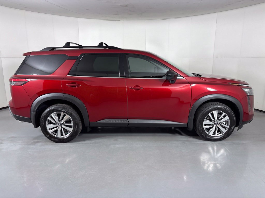 New 2026 Nissan Pathfinder SL FWD image 9