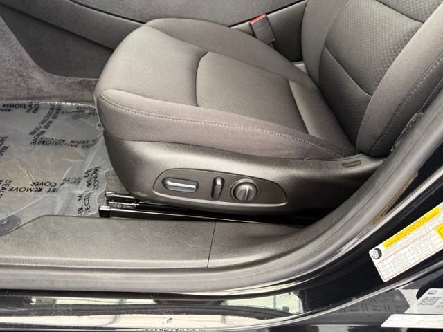 Used 2023 Chevrolet Malibu LT FWD image 12