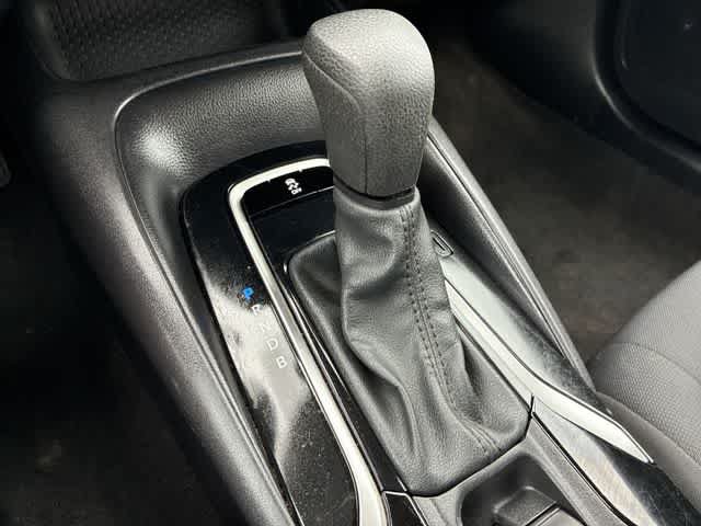 Used 2022 Toyota Corolla LE FWD image 32