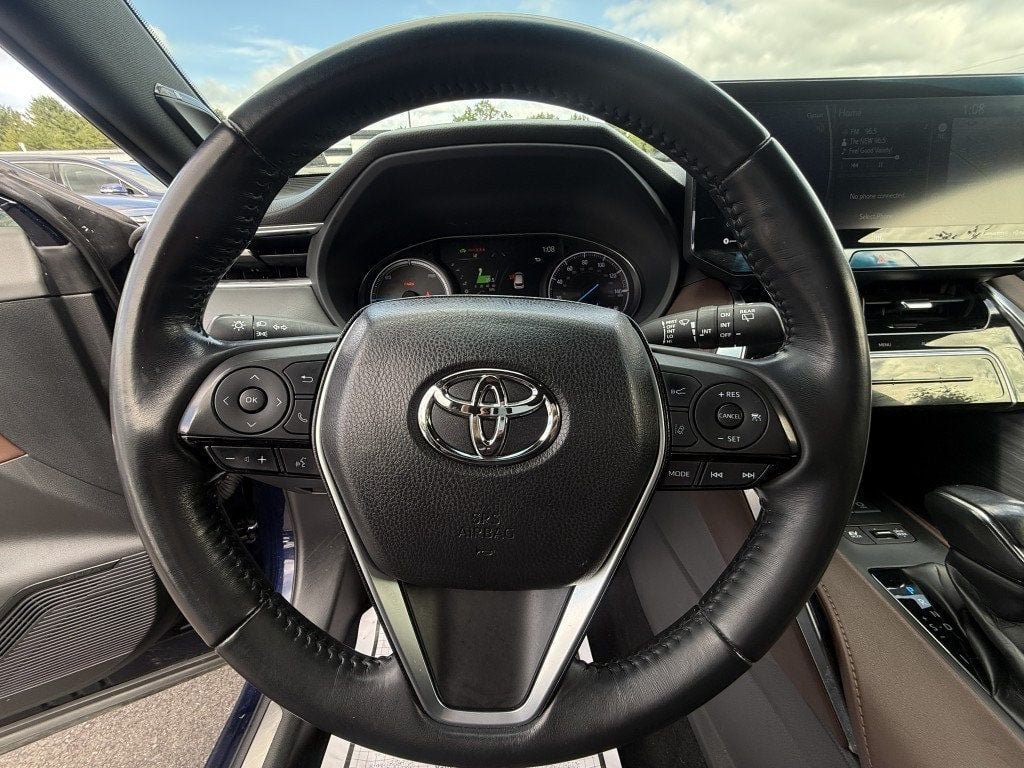 Used 2021 Toyota Venza XLE w/ Softex Package AWD/4WD image 13