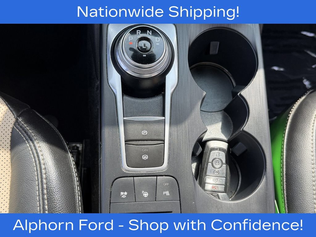 Used 2021 Ford Escape Titanium w/ Titanium Elite Package AWD/4WD image 13