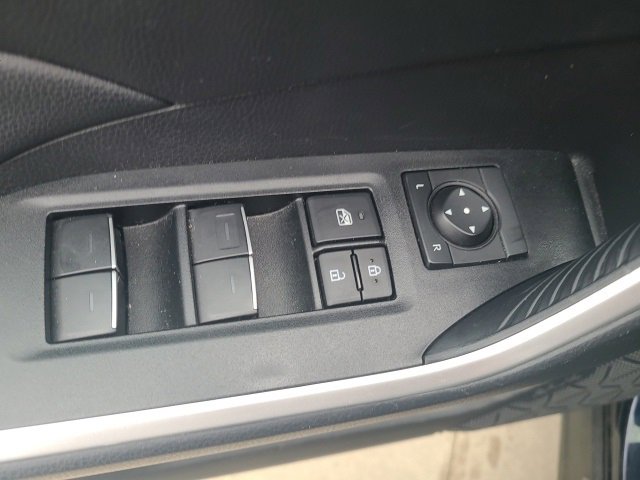 Used 2025 Toyota RAV4 XLE image 18